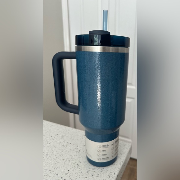 Stanley 40oz Hammertone Lake Tumbler - Picture 2 of 6